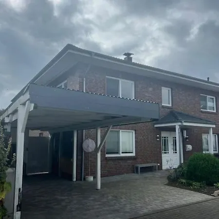 Zentral Gelegenes Haus Mit Garten *
