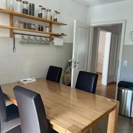 Zentral Gelegenes Haus Mit Garten Kronshagen