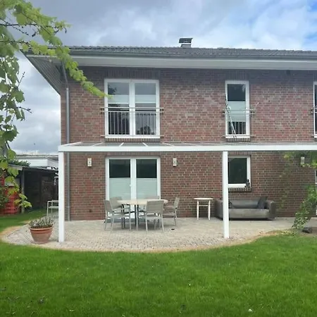 Zentral Gelegenes Haus Mit Garten Apartment