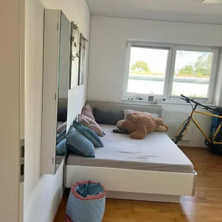 Apartment Zentral Gelegenes Haus Mit Garten *